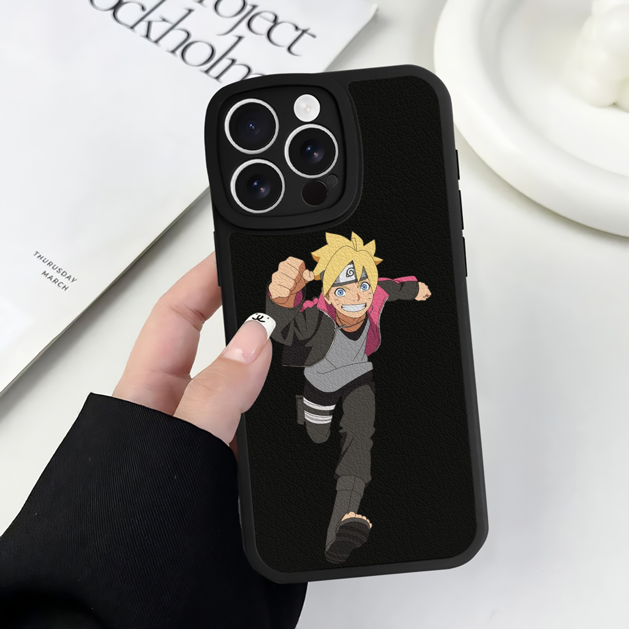 （画像用） NARUTO -ナルト- うずまき ボルト Uzumaki Boruto 【iPhone 16シリーズ対応】シリコンスマホケース（レザー調） 材質：シリコン